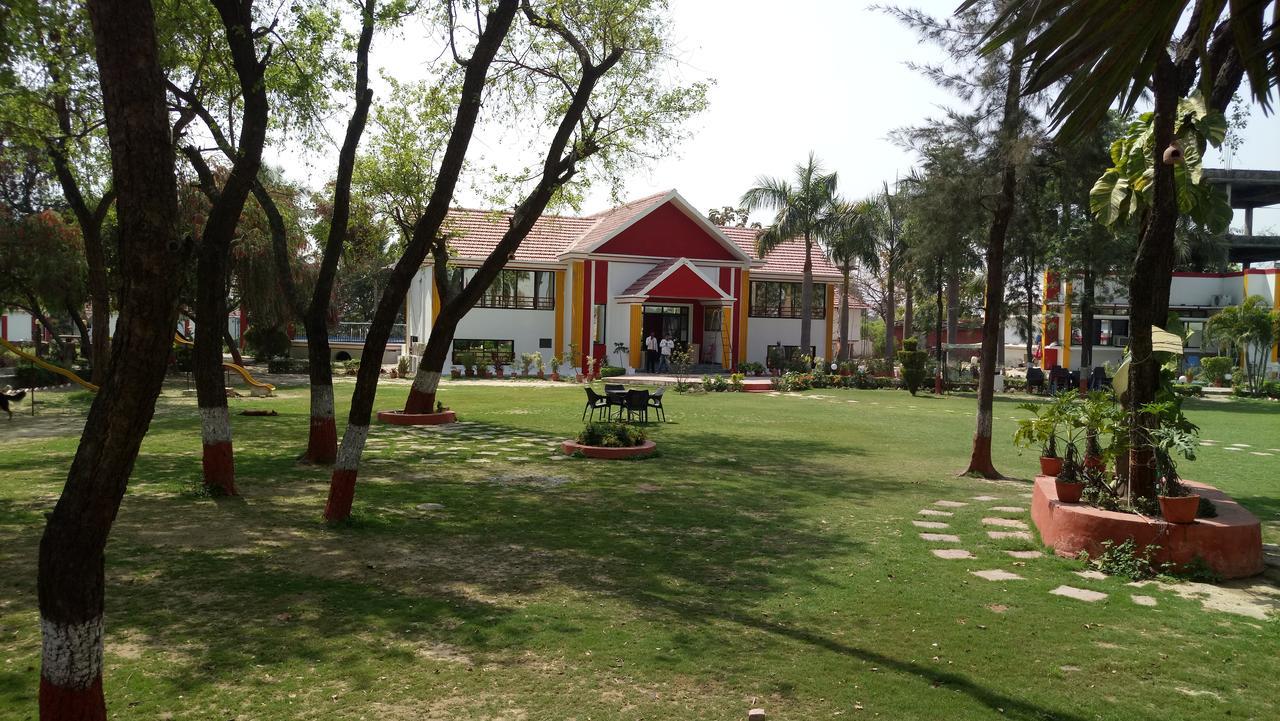 Sanjay Motels I Pvt Ltd Pura Raghunāth Kültér fotó