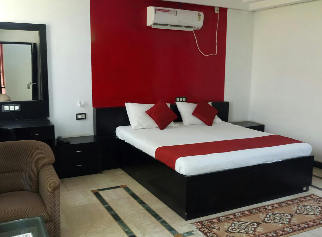 Sanjay Motels I Pvt Ltd Pura Raghunāth Kültér fotó