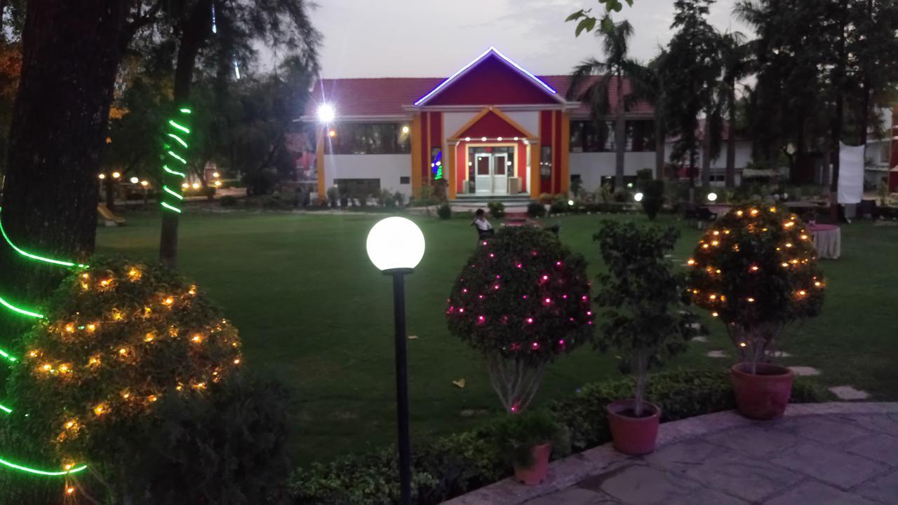 Sanjay Motels I Pvt Ltd Pura Raghunāth Kültér fotó